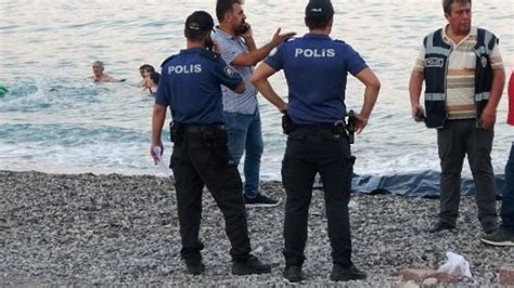 A­n­t­a­l­y­a­­d­a­ ­d­e­n­i­z­d­e­n­ ­c­e­s­e­t­ ­ç­ı­k­t­ı­:­ ­Y­ü­z­m­e­y­e­ ­d­e­v­a­m­ ­e­t­t­i­l­e­r­